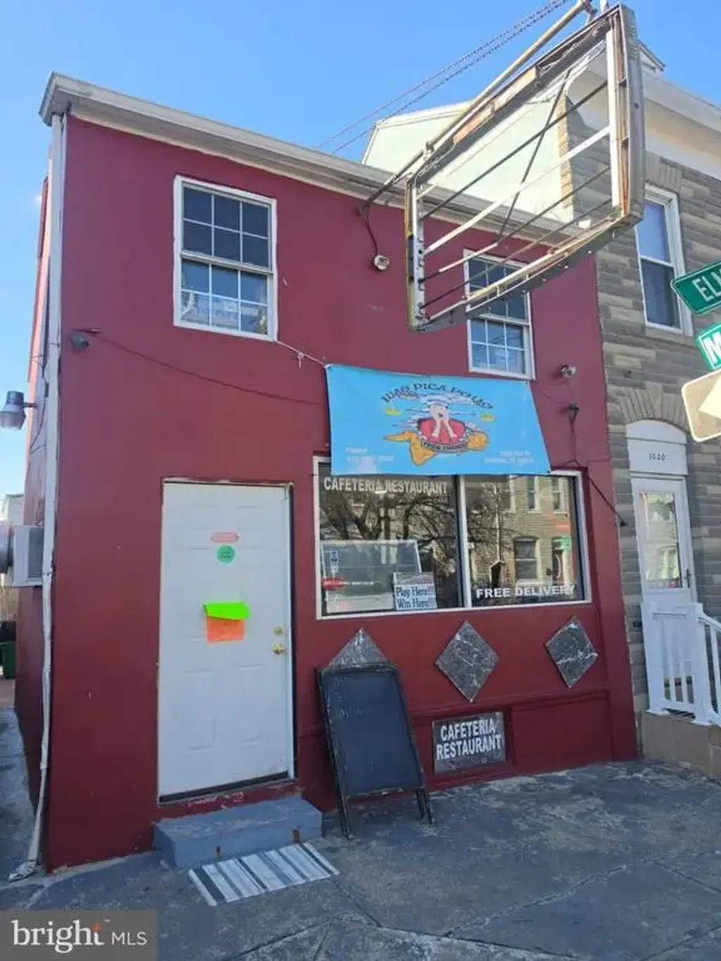 1022 Elm St, READING