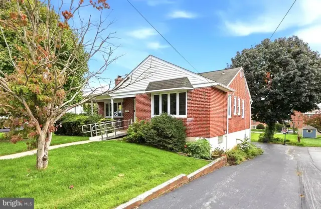 21 Davis Ave, Broomall