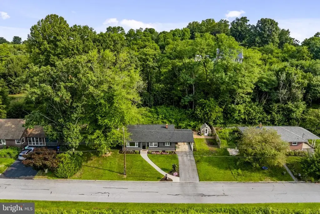 3317 Hillside Dr, LEBANON
