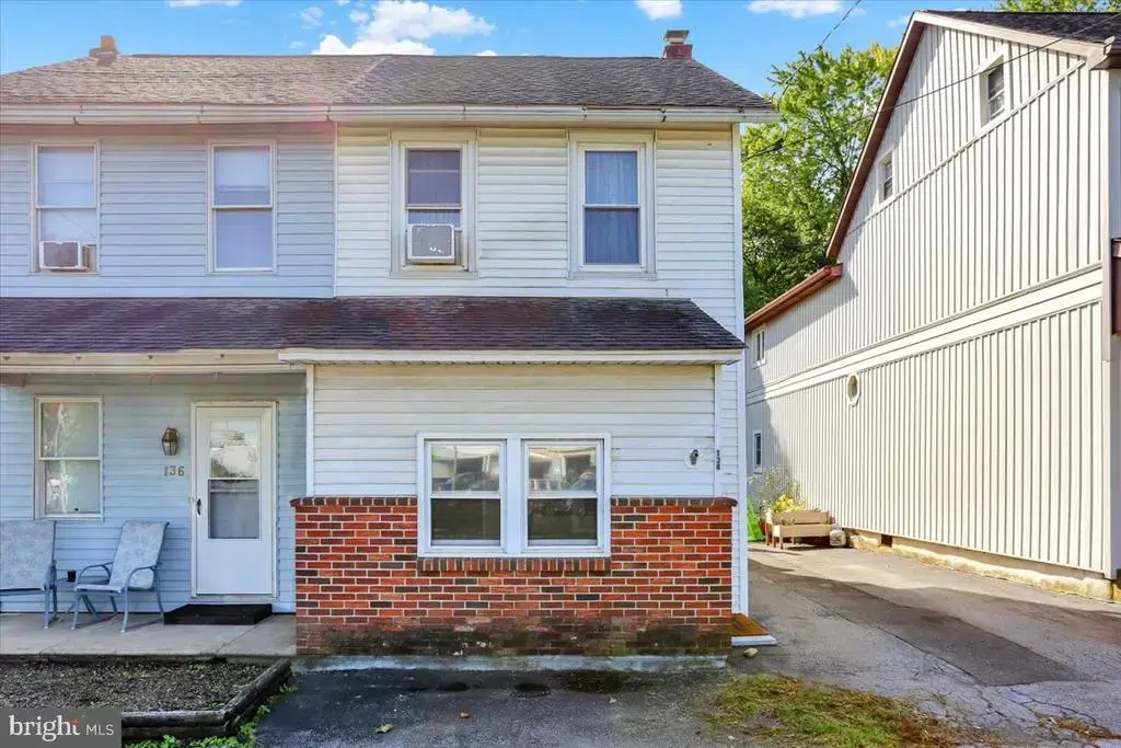 134 E Penn Ave, ALBURTIS