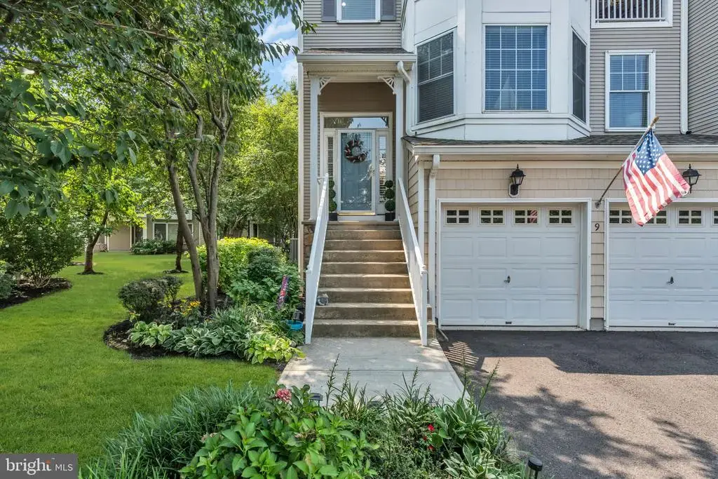 9 S. Shore Dr, SOUTH AMBOY