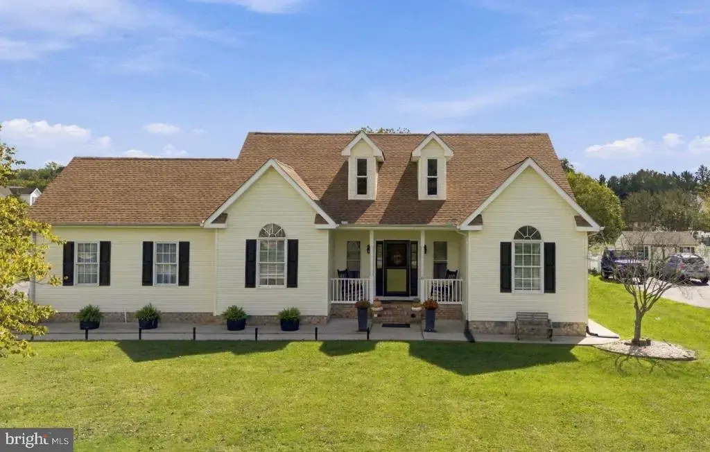 61 Derbywood Cir, DOVER