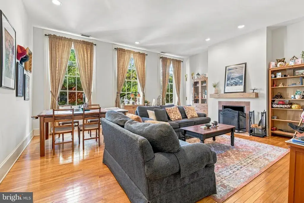 1130 Spruce St #2a, PHILADELPHIA