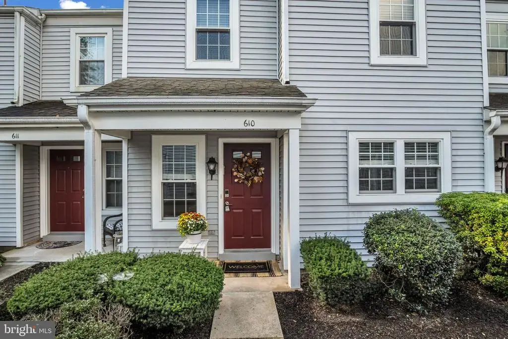 610 Cambridge Ct, PALMYRA