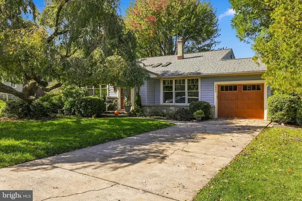 1440 Davidson Rd, ABINGTON