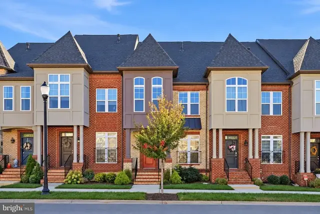 921 Holden Rd, Frederick