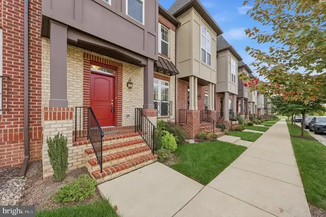 921 Holden Rd, Frederick