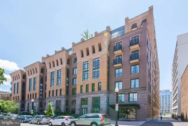 910 M St Nw #323, Washington