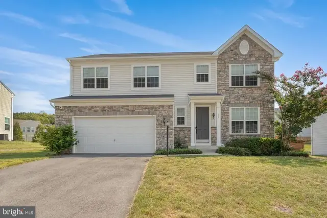 11 Worsham Ln, Fredericksburg