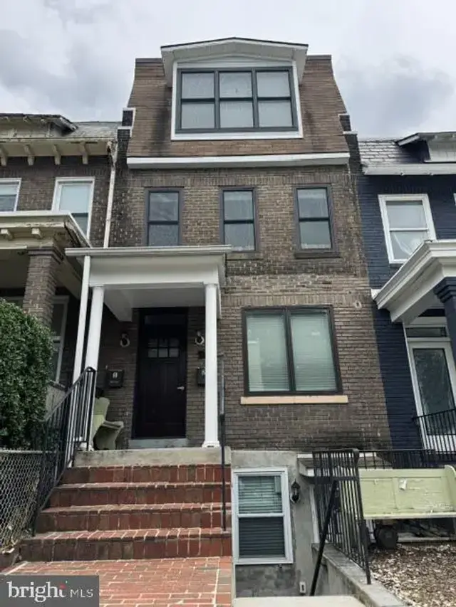 37 T St Ne, Washington