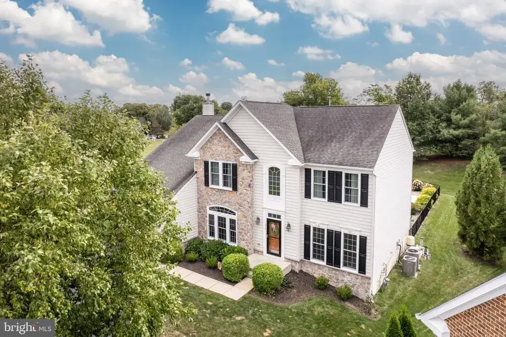 672 Spring Meadow Dr, WESTMINSTER