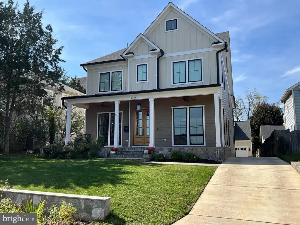 2134 N Stafford St, ARLINGTON