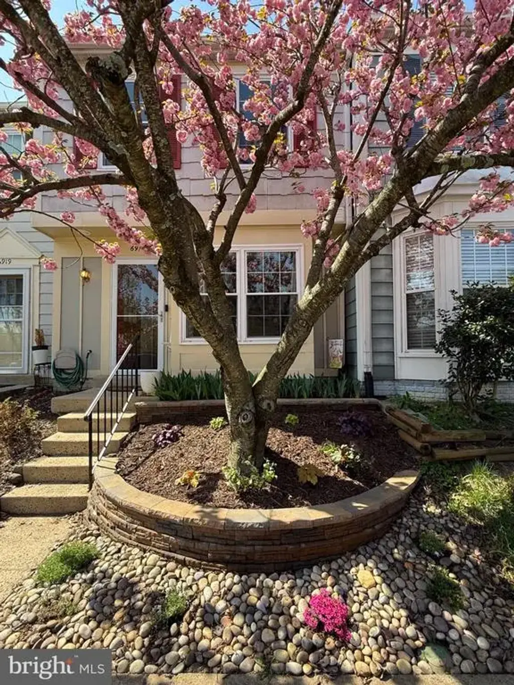 6917 Chiswick Ln, ALEXANDRIA