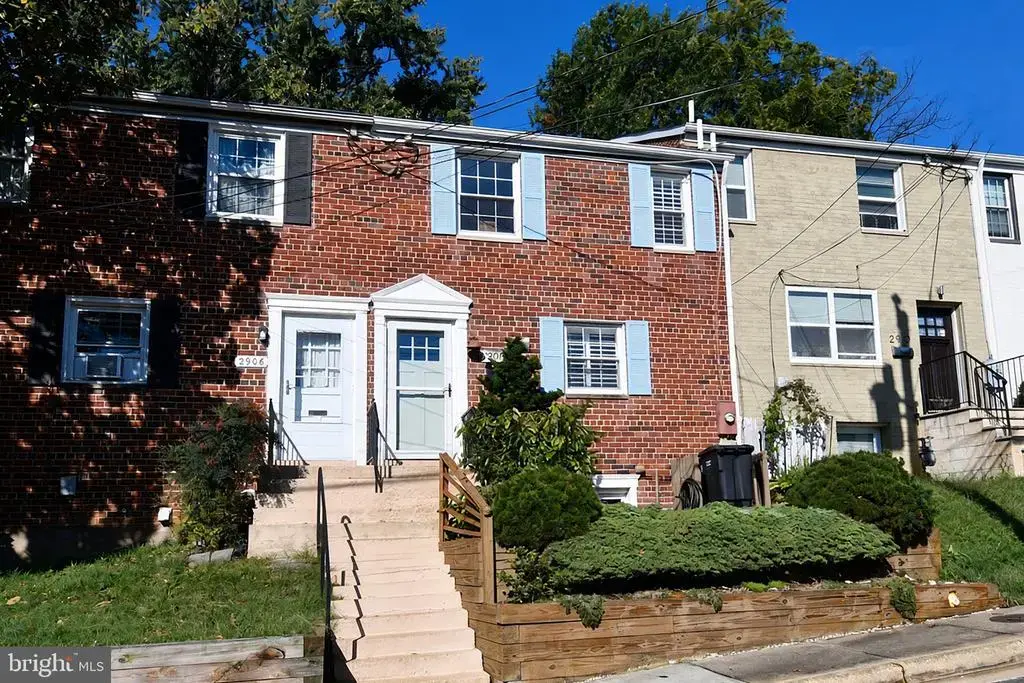 2908 Hickory St, ALEXANDRIA