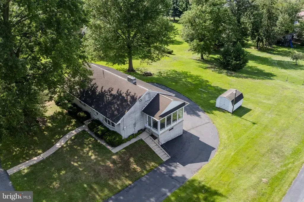 55 Clearview Dr, REINHOLDS