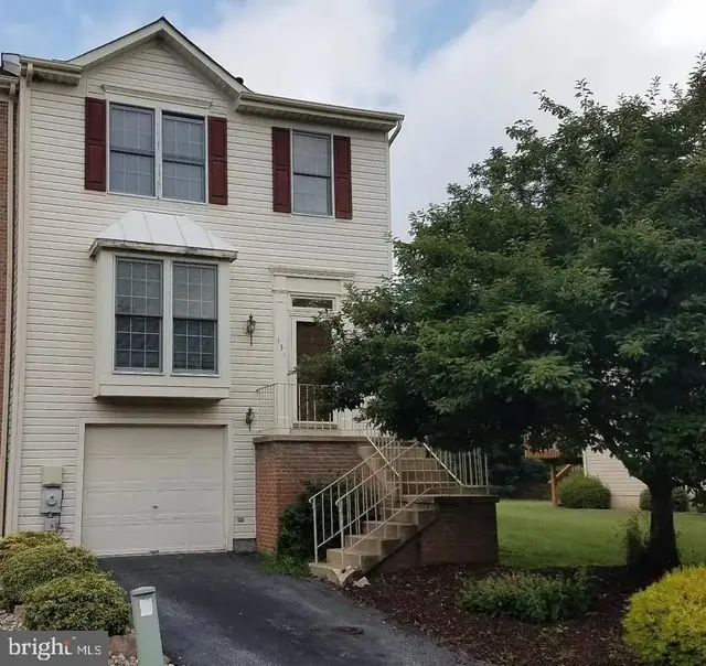 131 Attic Ct, Wilmington