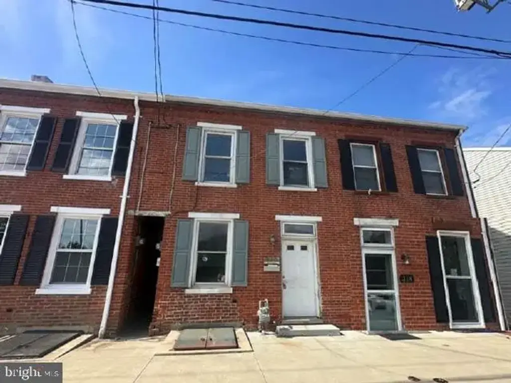 320 S Front St, WRIGHTSVILLE
