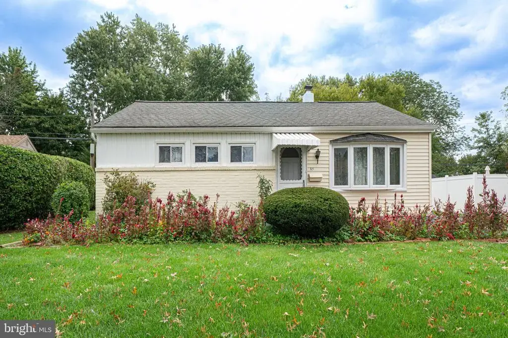 521 Winding Rd, LANSDALE
