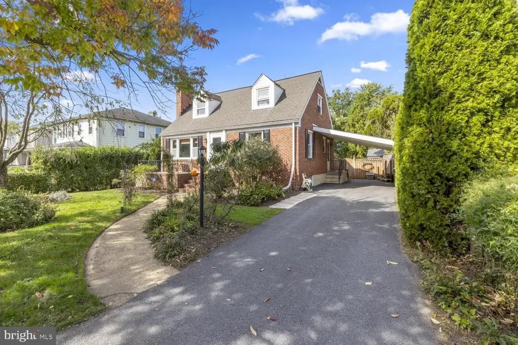 120 Hawthorne Ave, PIKESVILLE