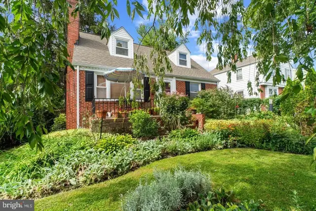 120 Hawthorne Ave, Pikesville