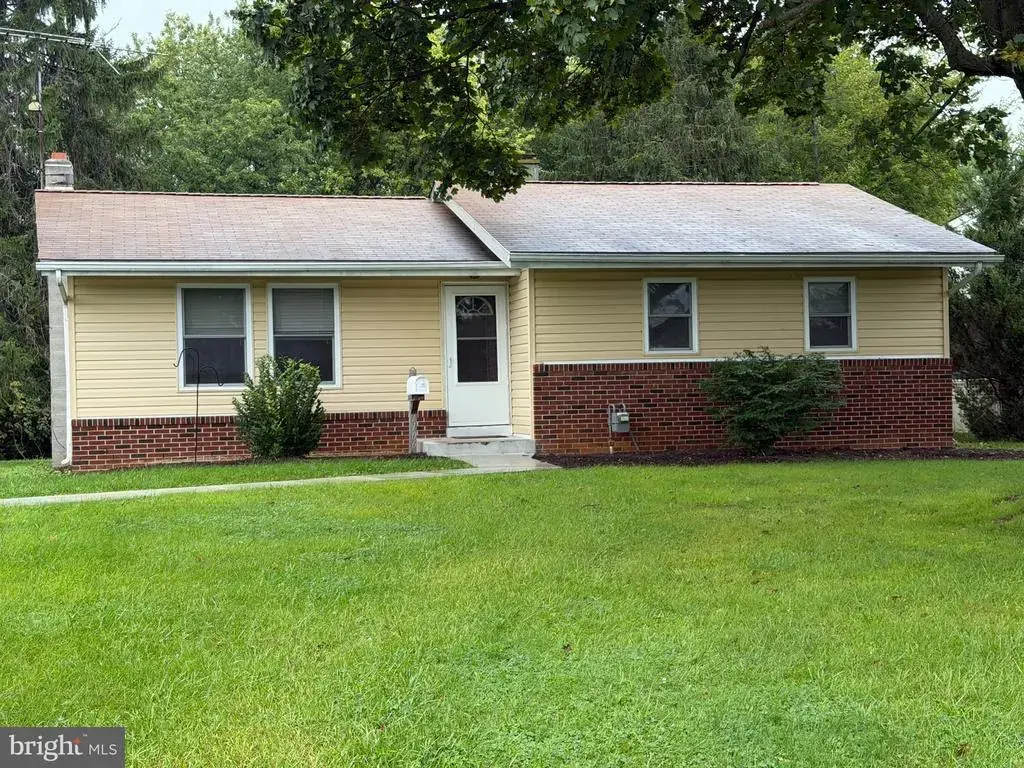 1106 Circle Dr, MARTINSBURG