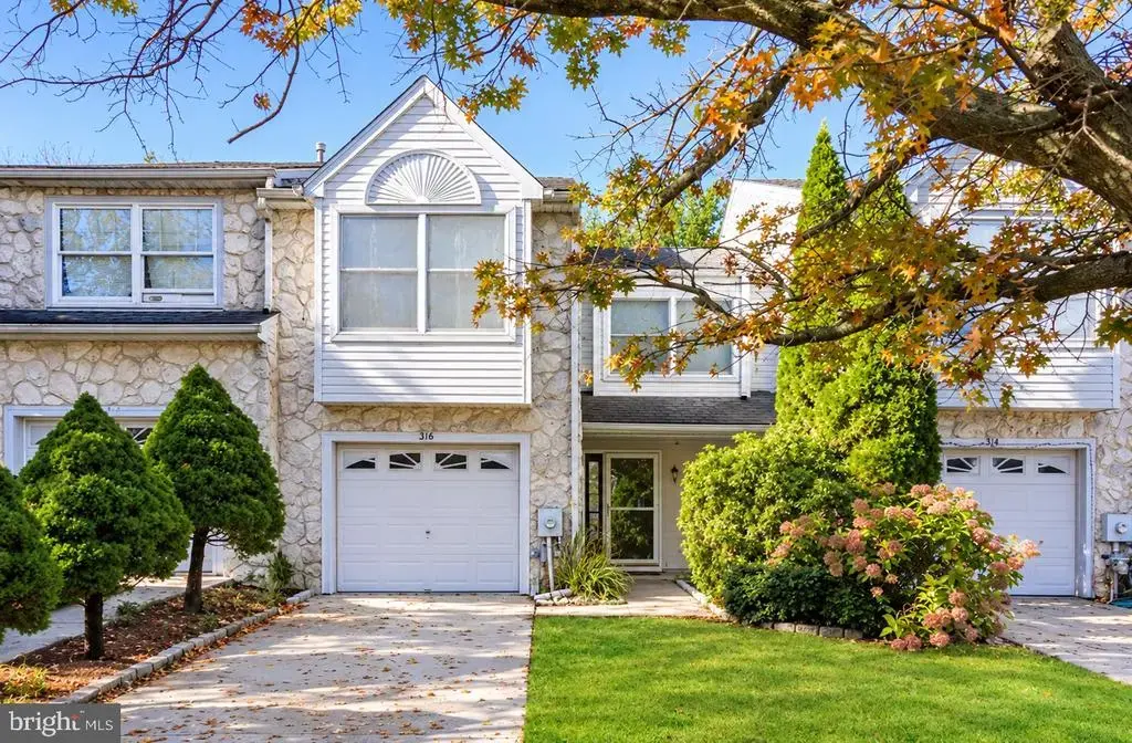 316 Lake Side Dr, SWEDESBORO