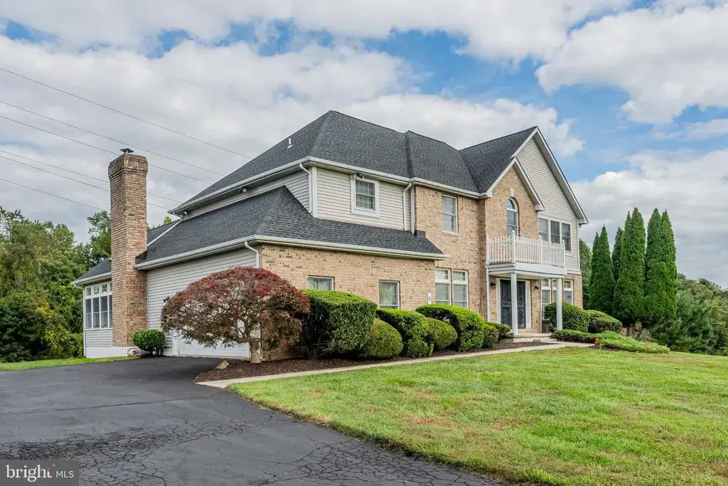 8 Deep Powder Ct, WOODSTOCK