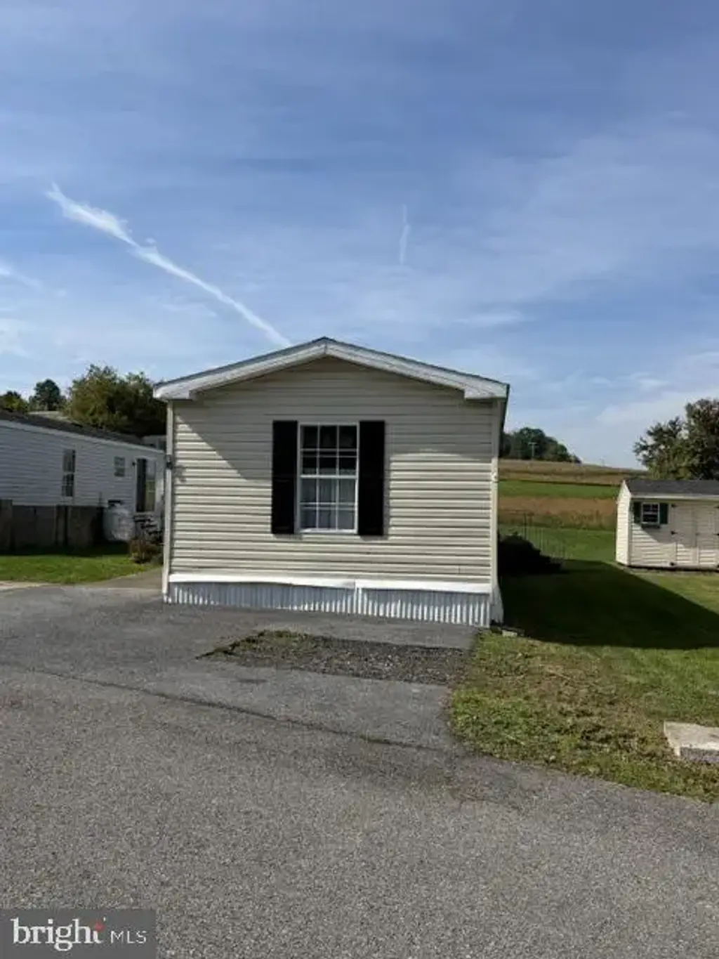 6 Green Acres Rd, KUTZTOWN
