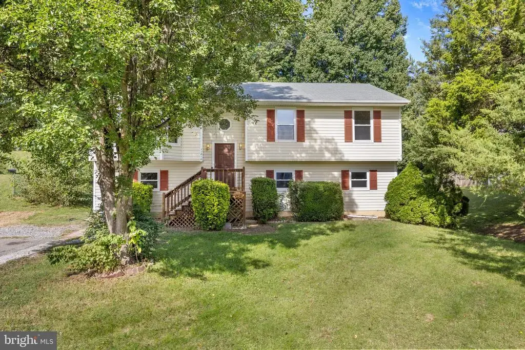 11810 Clarence Dr, FREDERICKSBURG