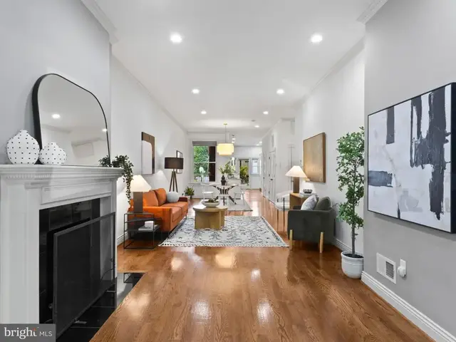 1128 Columbia Rd Nw #1, Washington