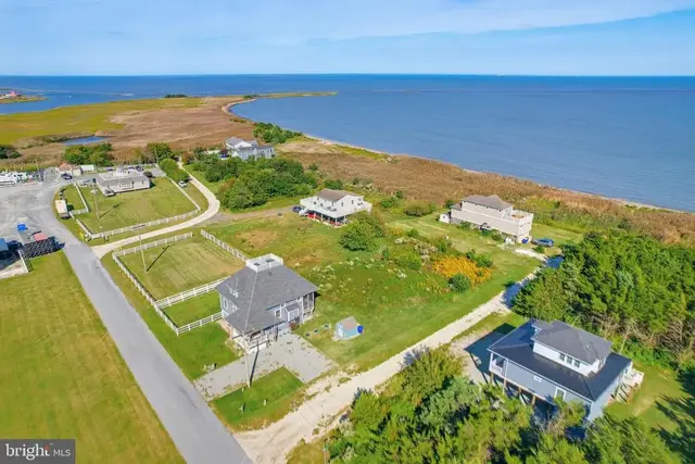 102 Marina Dr, Milford