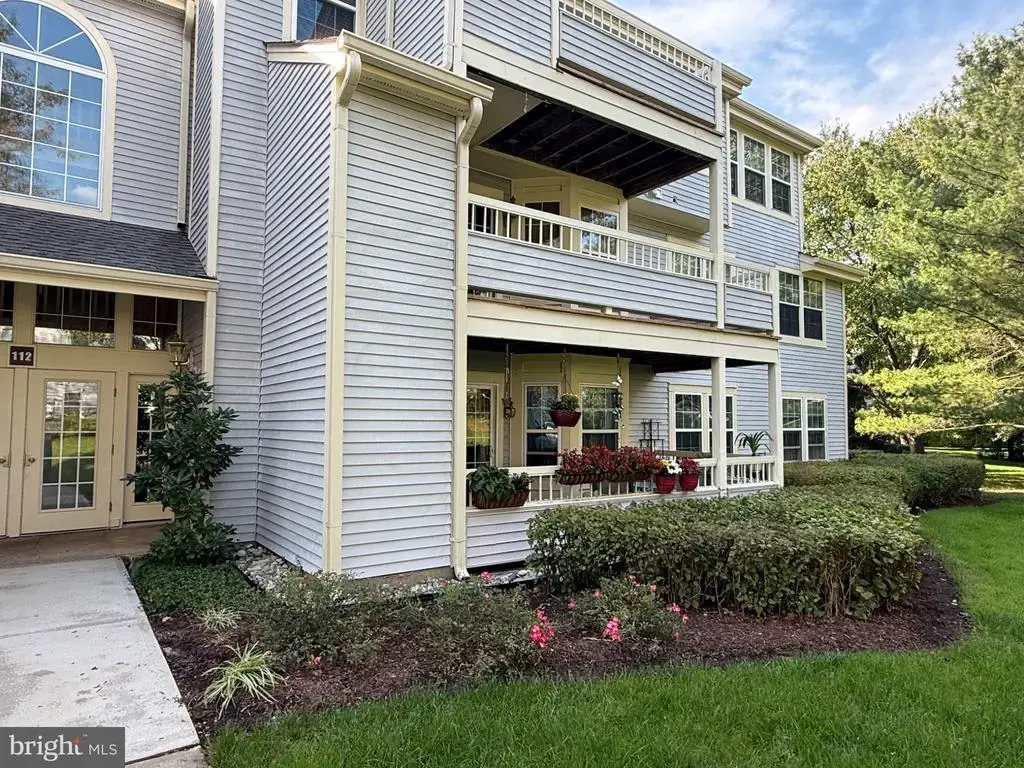 112 Lowell Ct #8, PRINCETON