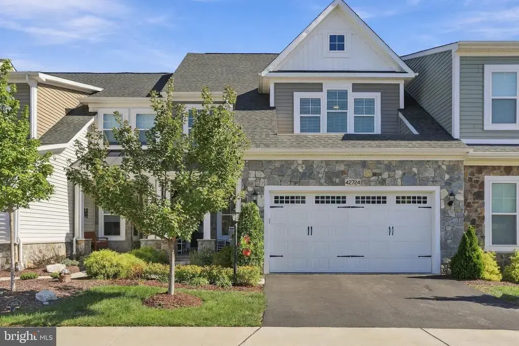 42724 Cushing Ter, ASHBURN