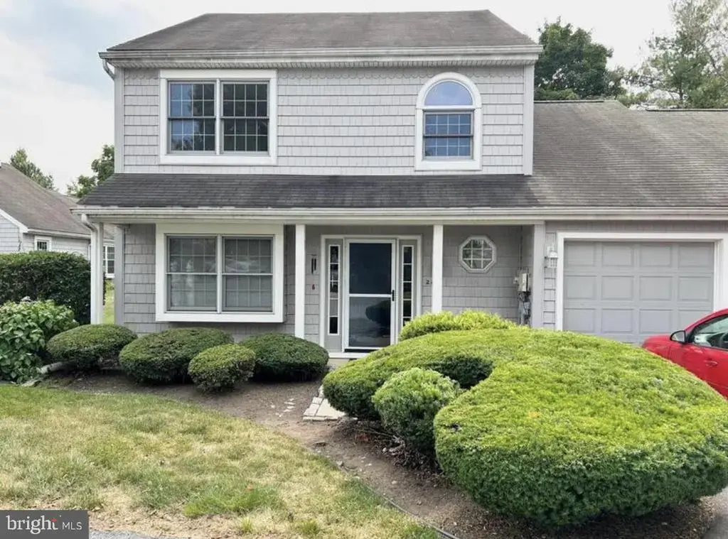 262 Crescent Dr, HERSHEY