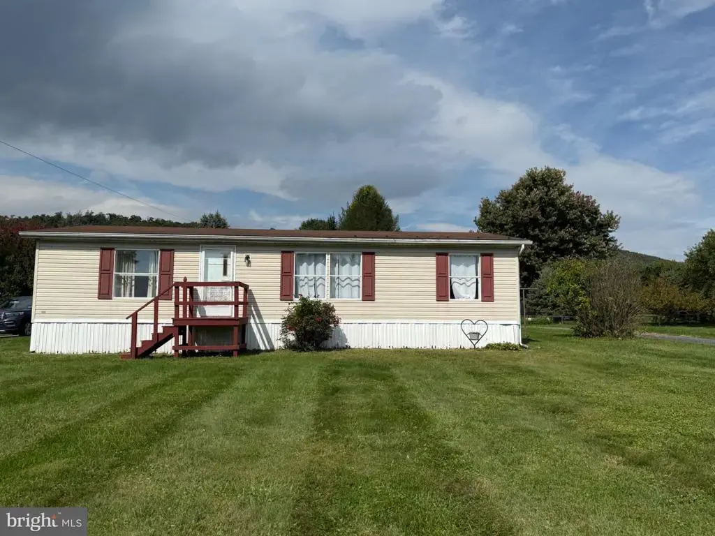 360 Coffeetown Rd, DILLSBURG