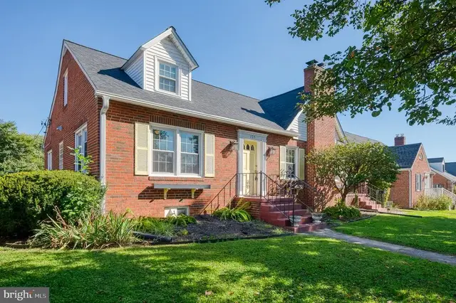 105 Frederick Ave, Frederick