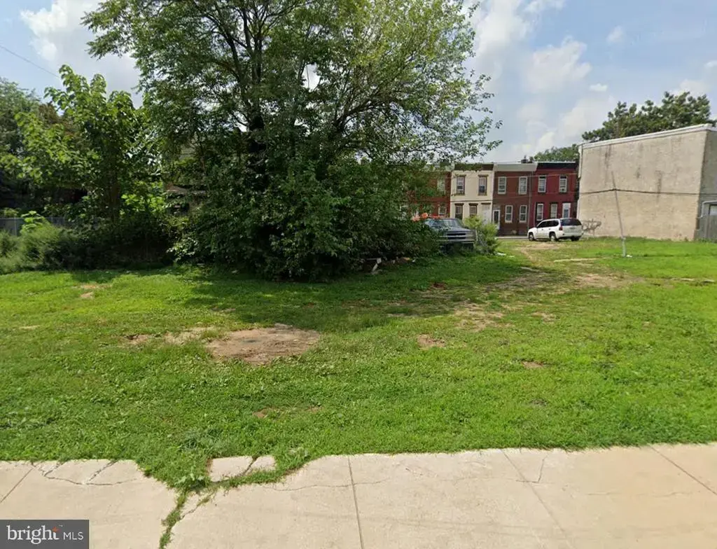 2158 E Monmouth St, PHILADELPHIA