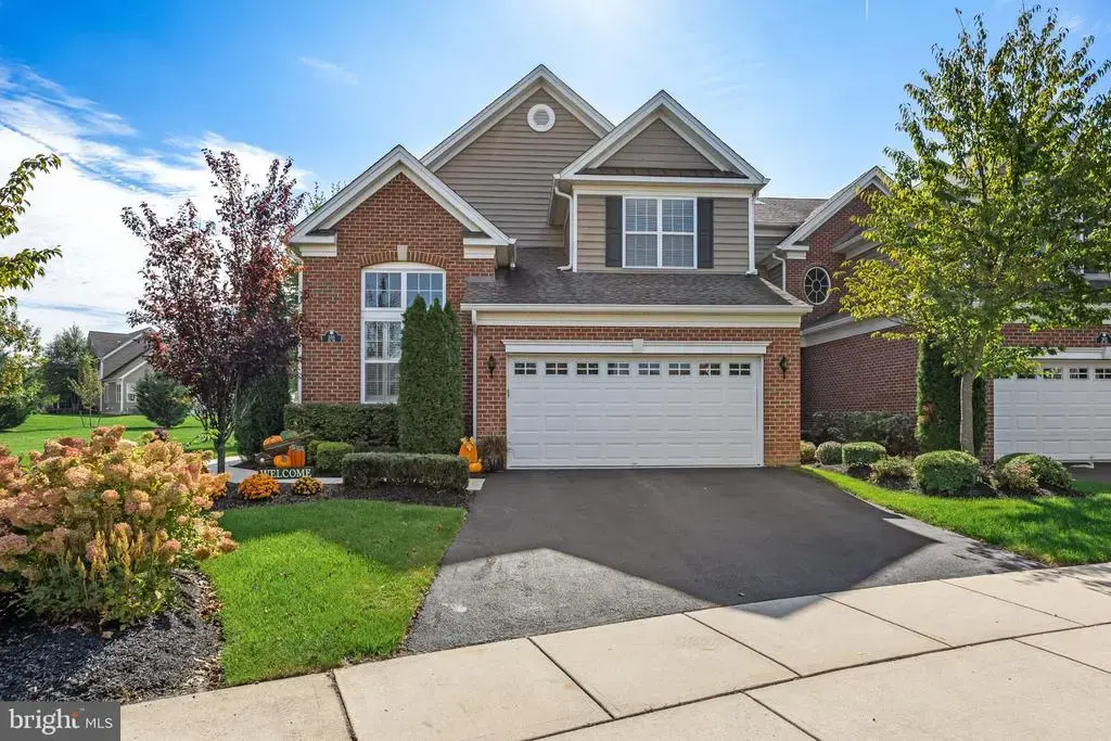 303 Dye Way, MOORESTOWN