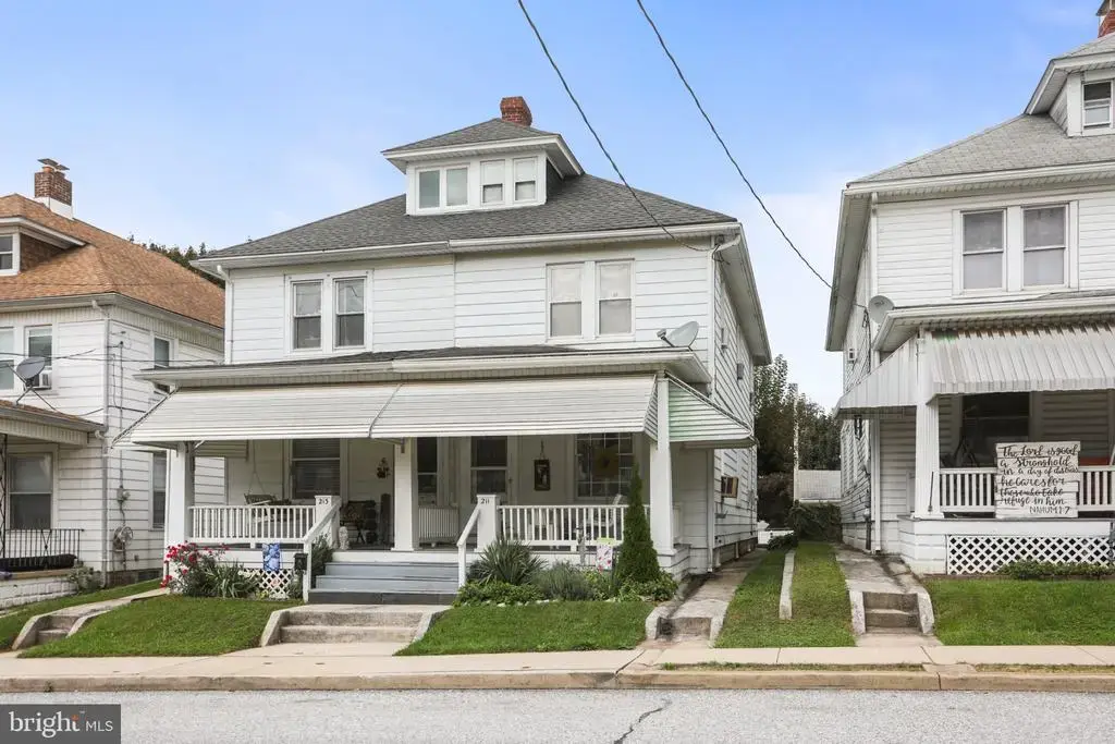 211 W High St, RED LION