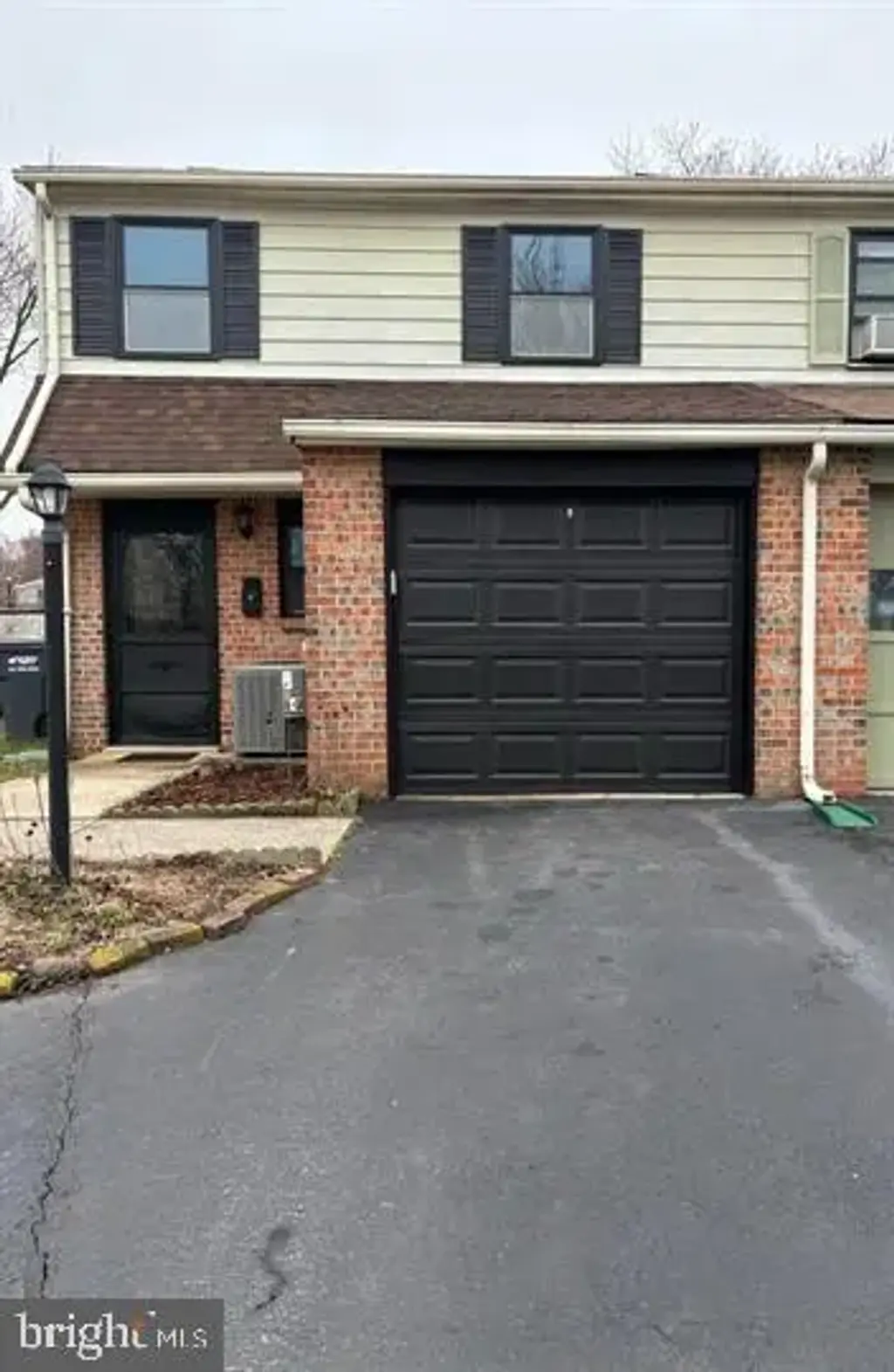 6 Orchard Ct, ROYERSFORD