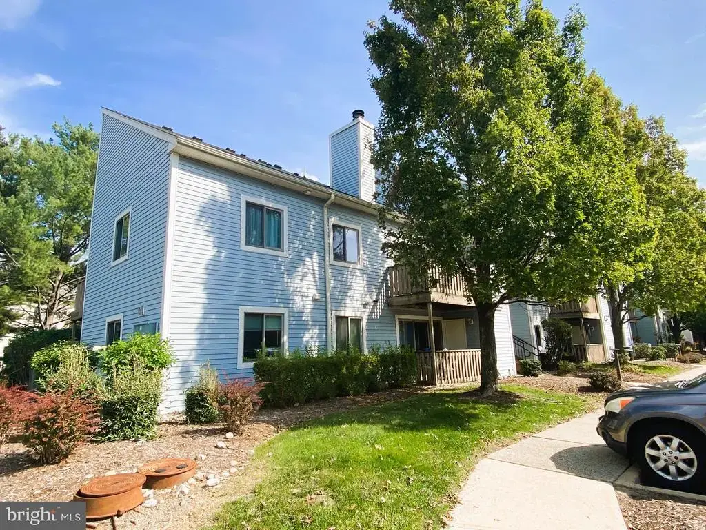 602 Aspen Dr, PLAINSBORO