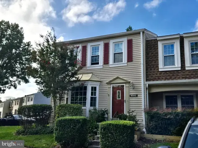 6342 Pine View Ct, Burke