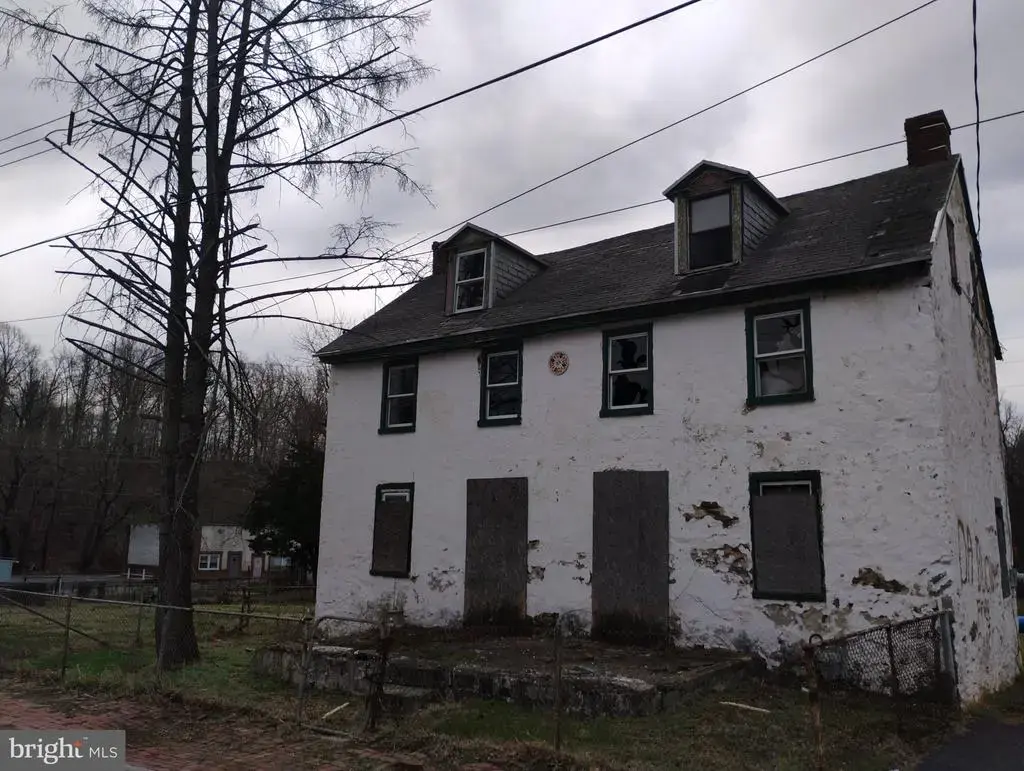 18-20 Front St, BROOKHAVEN