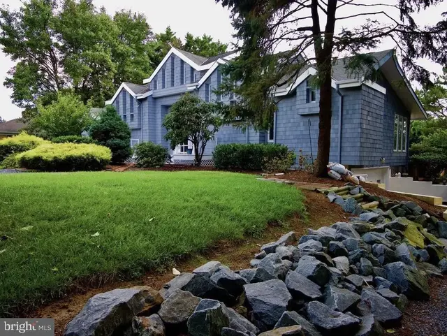 325 Quail Run Dr, Centreville
