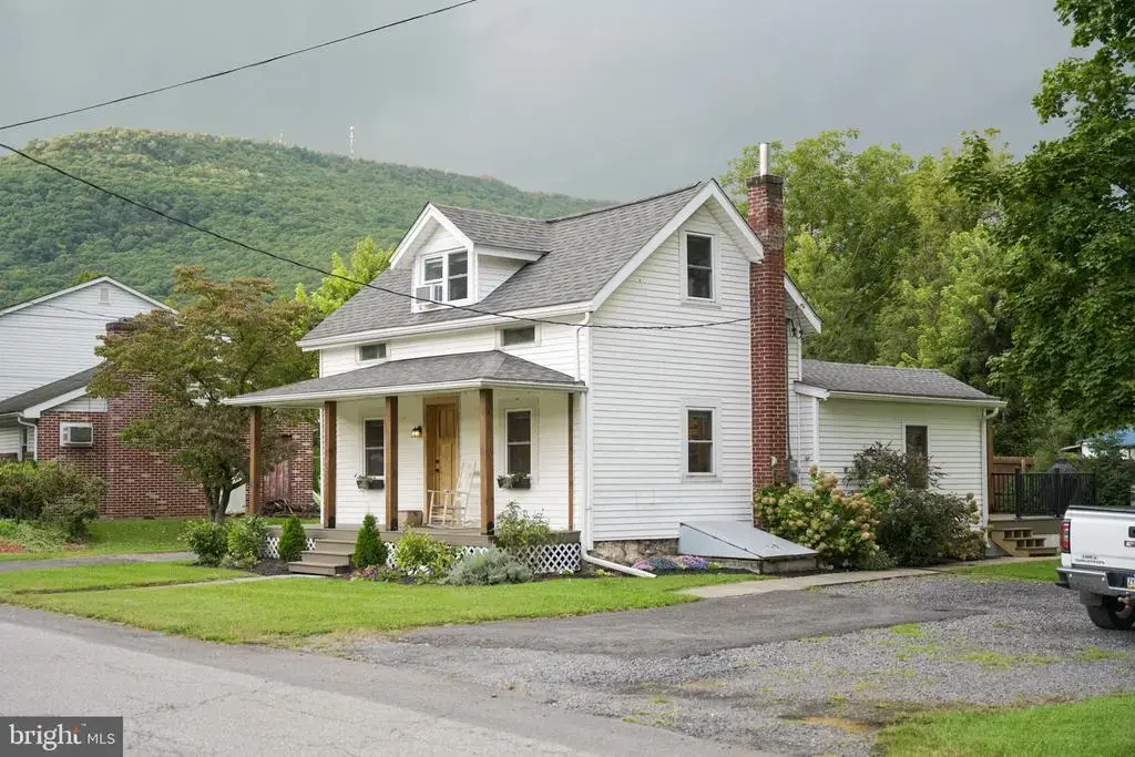 145 N Derry Ave, YEAGERTOWN