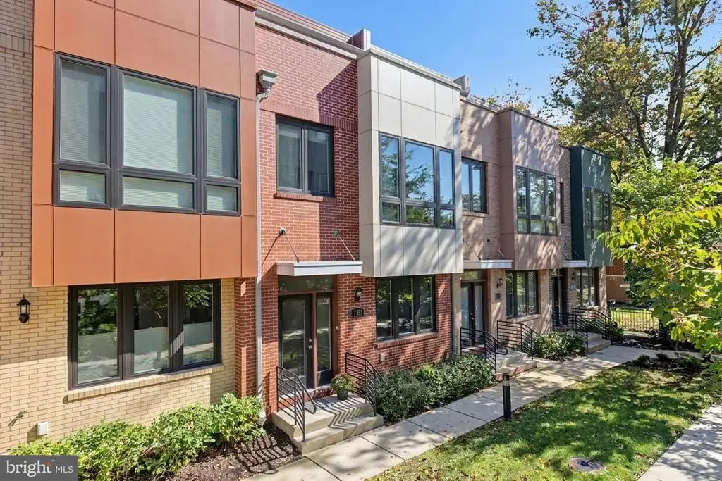 130 Cambria Walk, ALEXANDRIA