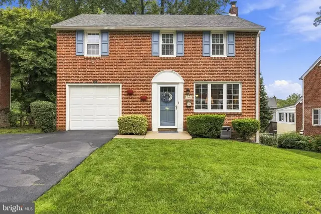 280 Friendship Rd, Drexel Hill