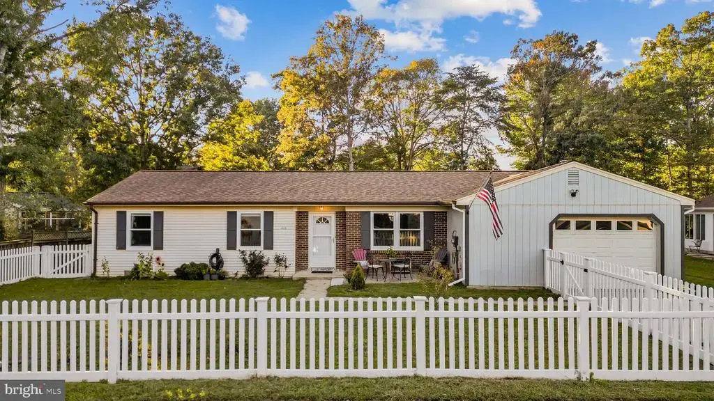 404 Linden Ln, LA PLATA