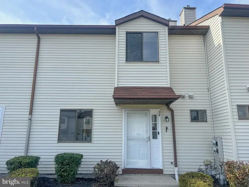 34 Jamestown Blvd, HAMMONTON