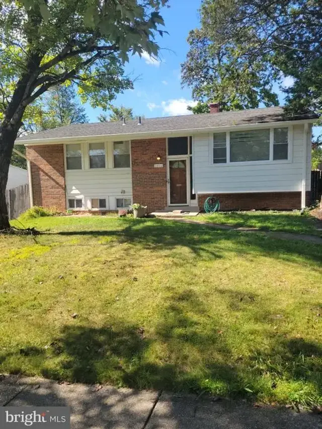1012 Playford Ln, Silver Spring